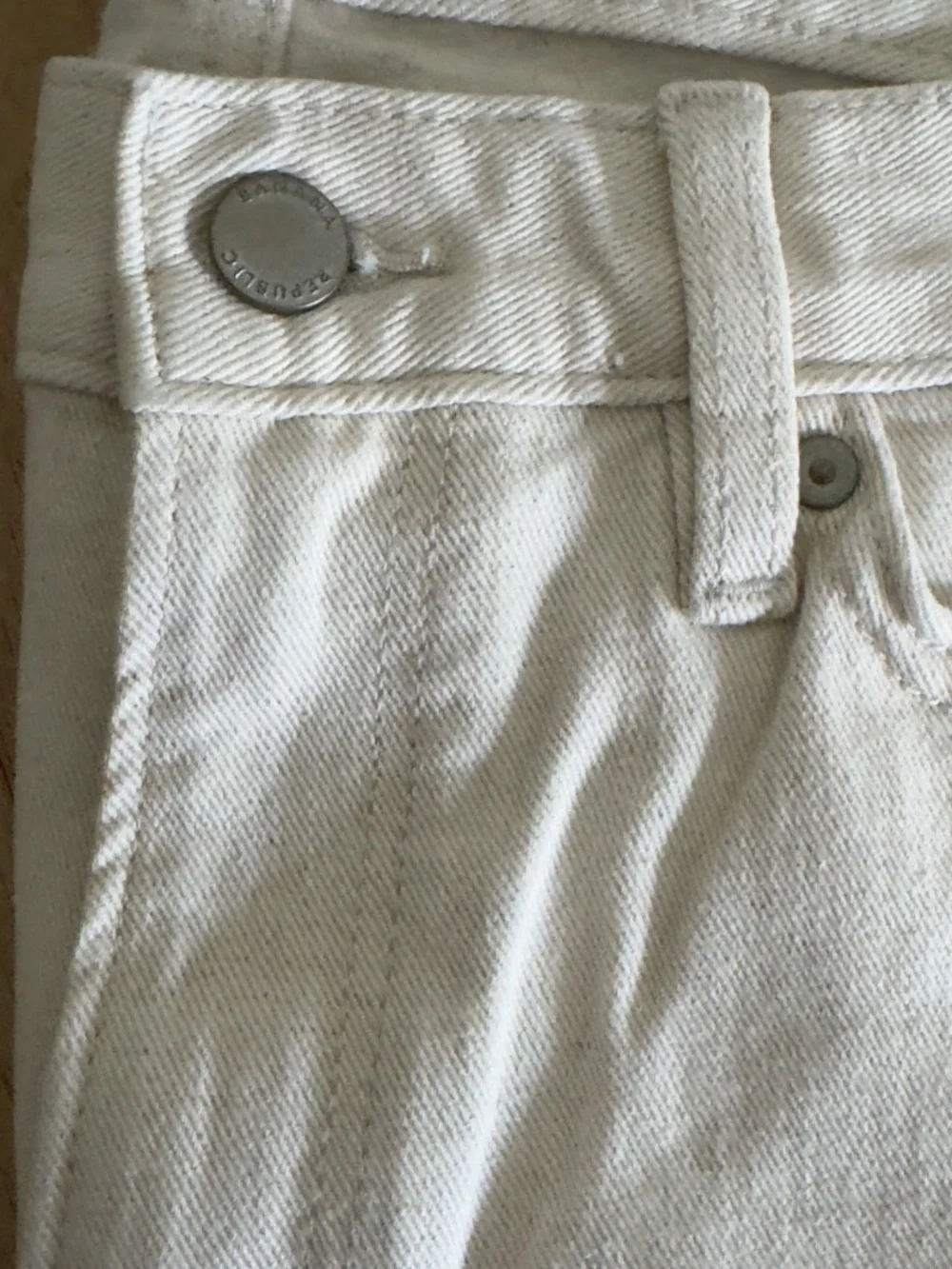 Banana Republic Travel Denim Jeans 5-Pocket Button - Ecru Wash